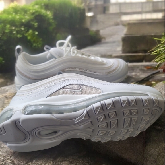 Air Max 97 Sneaker Woman 7 1/2 - Picture 5 of 9
